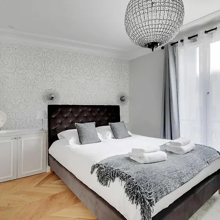 Charming Apartment- 1br4p- Place Victor Hugo 아파트 *