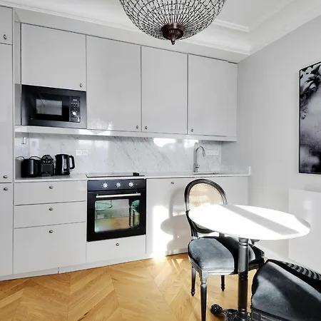 아파트 Charming Apartment- 1br4p- Place Victor Hugo 파리
